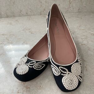 Taryn Rose Women’s Bubka Embroidered Flats Black & White Rope Detail Flats 8.5